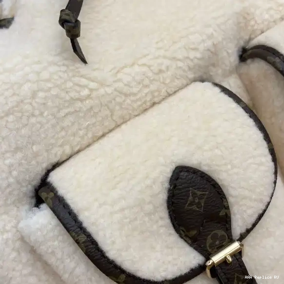 Aaa replica bags BACKPACK SKI LOUIS VUITTON 0704